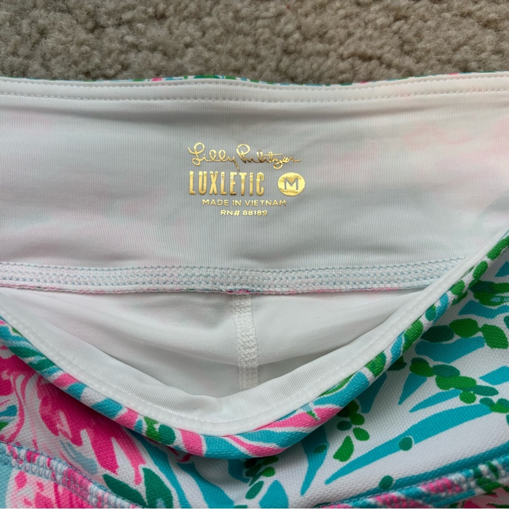 NWT Lilly Pulitzer Luxletic Zadora High Rise Skort M Amalfi Blue Leaf It Wild - Picture 4 of 7